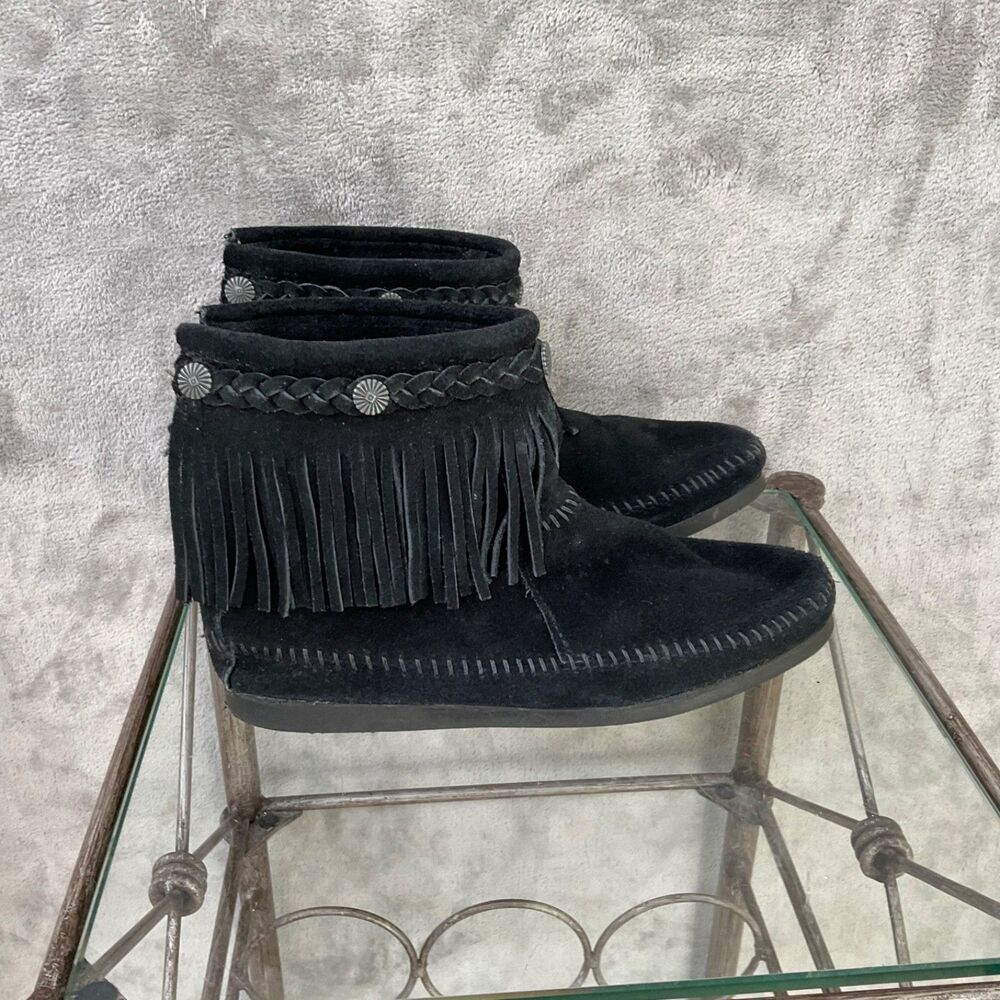 Minnetonka Back Zip Fringe Boots women 8 Black Suede Concho Ankle Moccasins 299